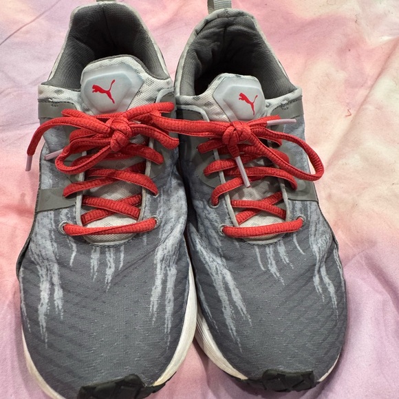 Puma Shoes - Puma Gray Sneakers with Red Laces
